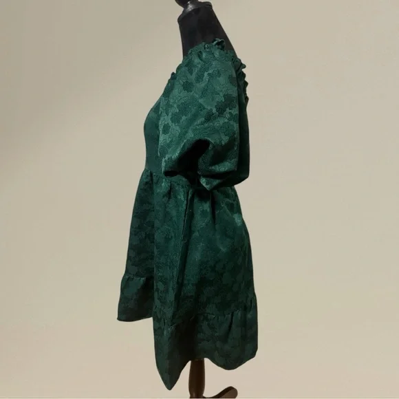 Elegant Green Mini Dress - Picture 3 of 6